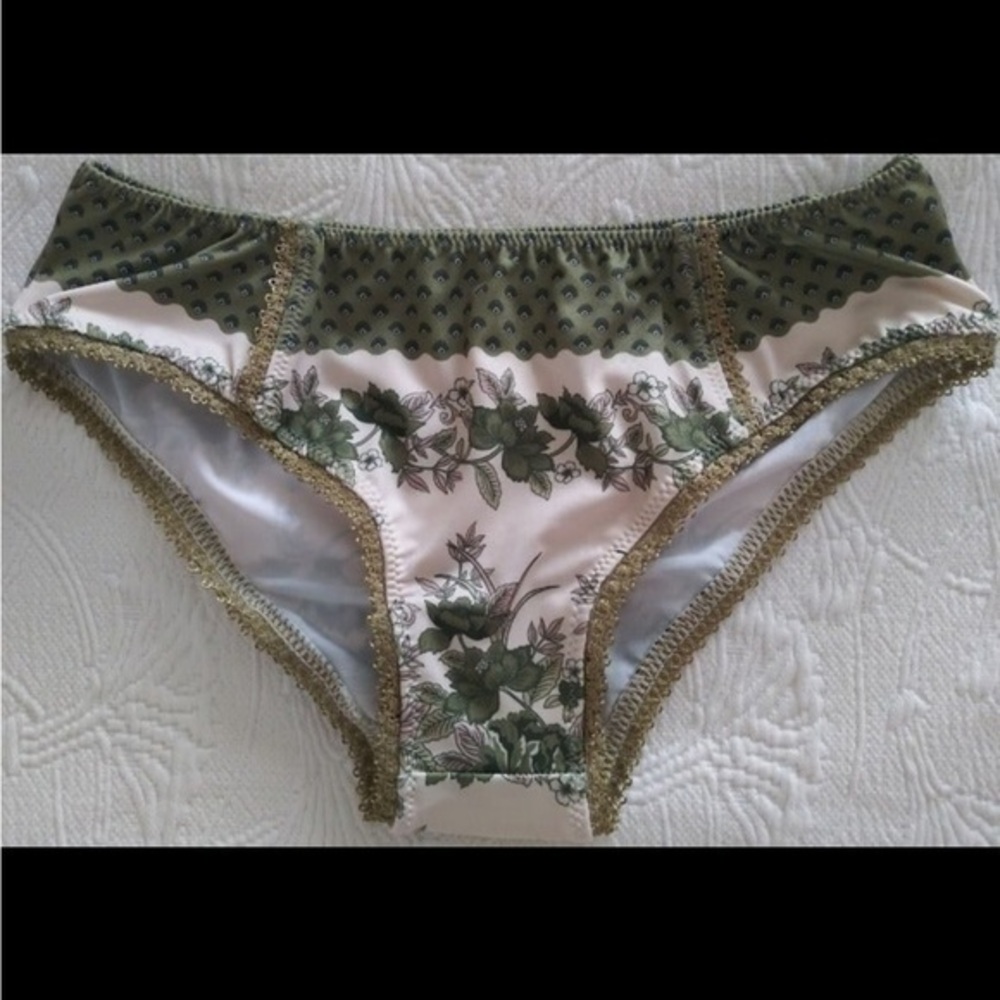 💛Spell coco lei bloomers nwot sz small